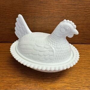 Indiana Glass White Hen on Nest Covered Dish